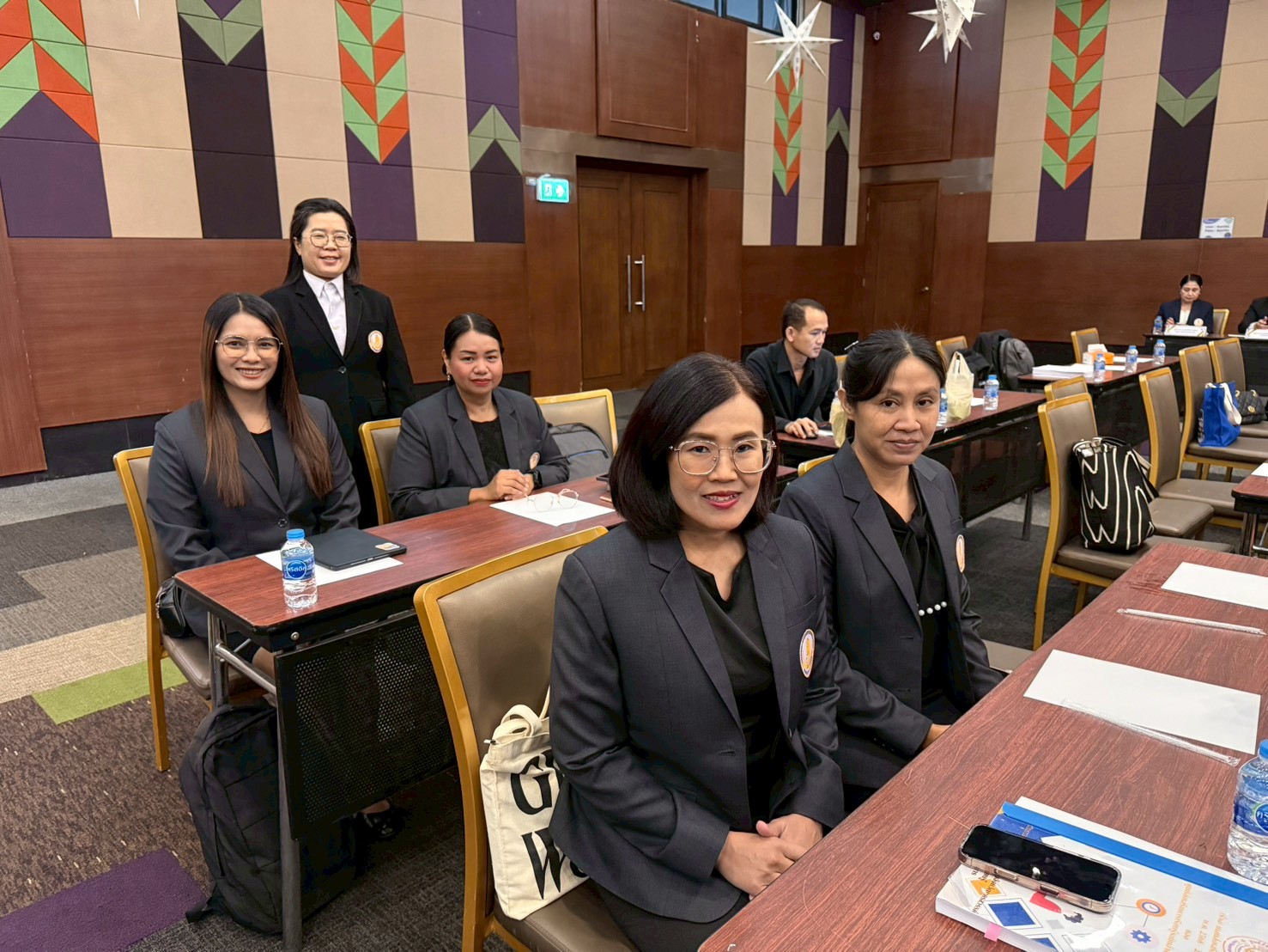 LINE ALBUM ประชุมเชิงปฏิบัติการทำแผนส่งเสริมแผน 251118 3